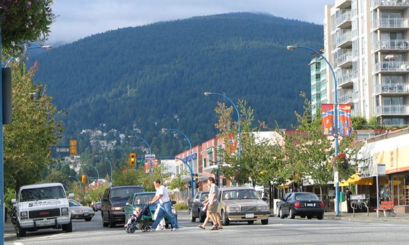 Main thoroughfare Lonsdale Avenue with Mount Fromme in the background